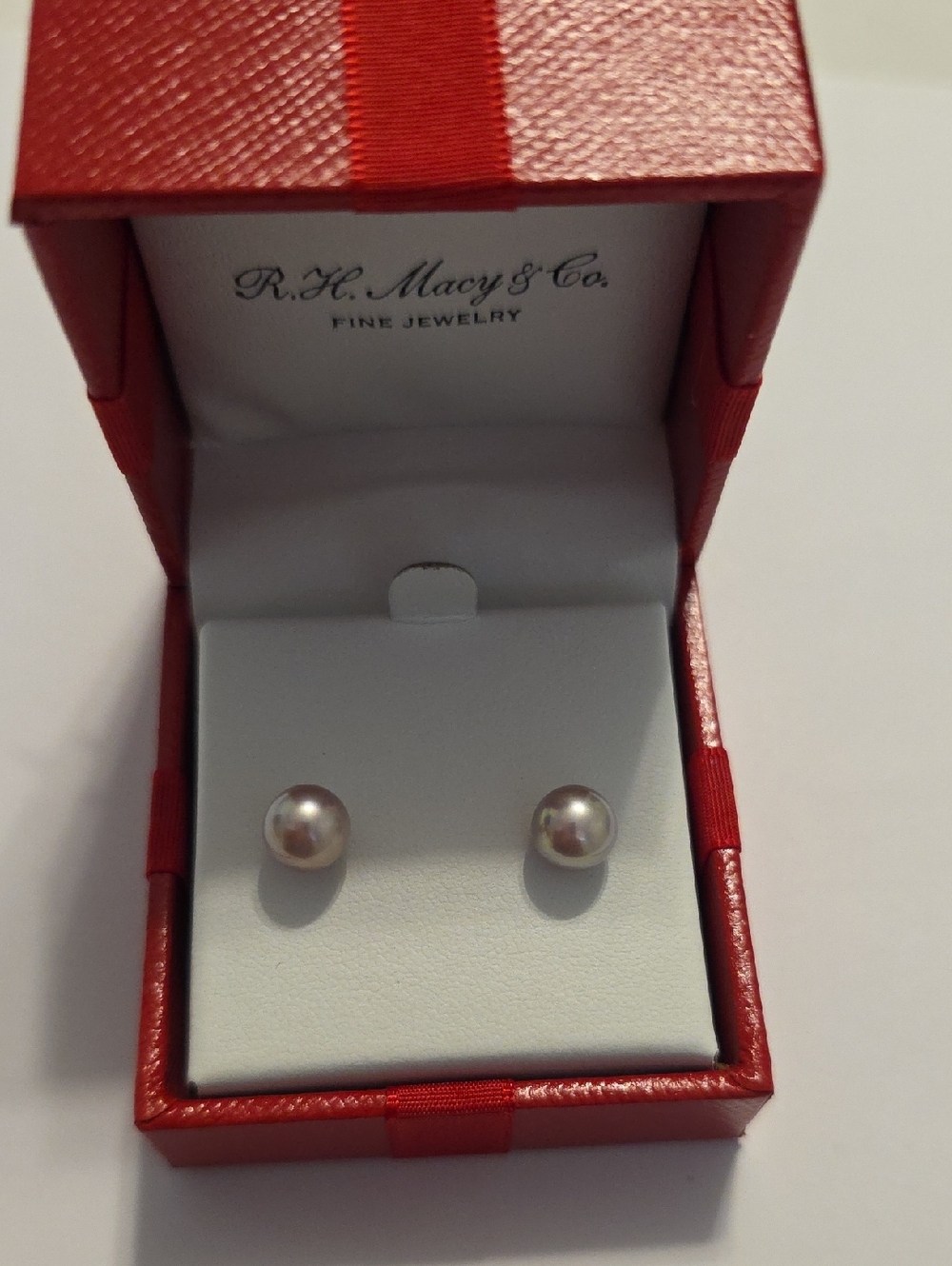 14kt Belle de Mere Cultured Freshwater Pearl Stud Earrings - Picture 3 of 7